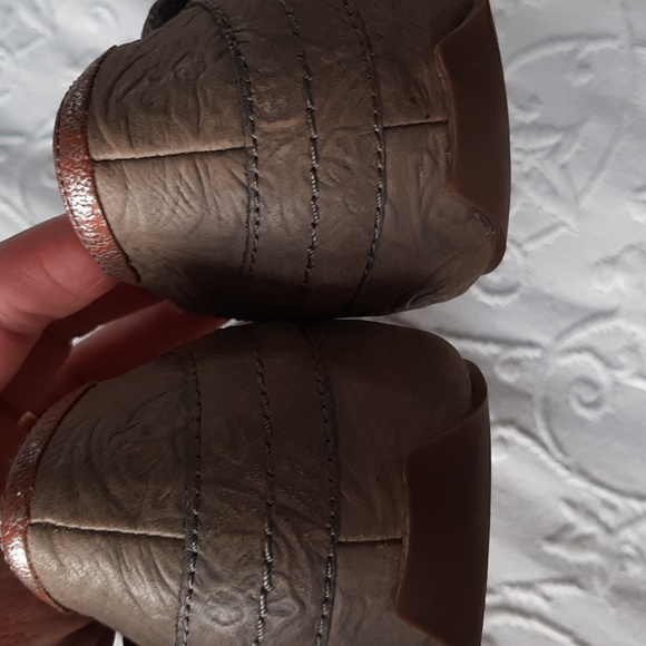 OTBT Pacific City Sage Embossed Leather Flat US8 - Picture 5 of 7